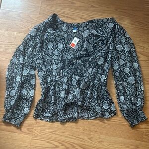Old Navy Floral Black and White Women's Top